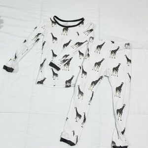 Kyte BABY Long Sleeve Giraffe Print Pajama Set